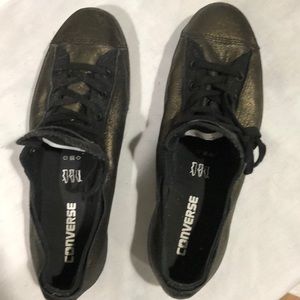 Women’s size 9 gold/black iridescence converse